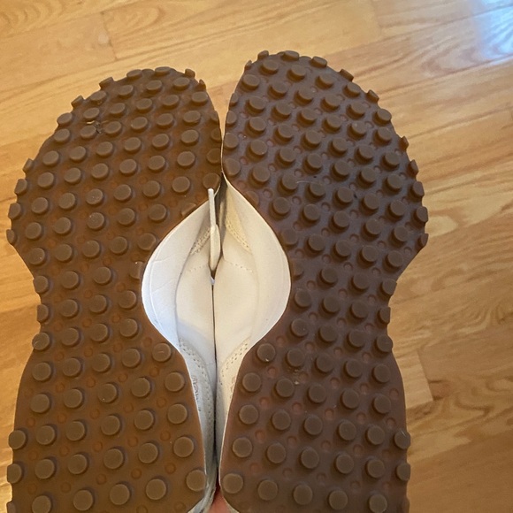 New Balance Cream 327 Sneakers - Picture 5 of 8